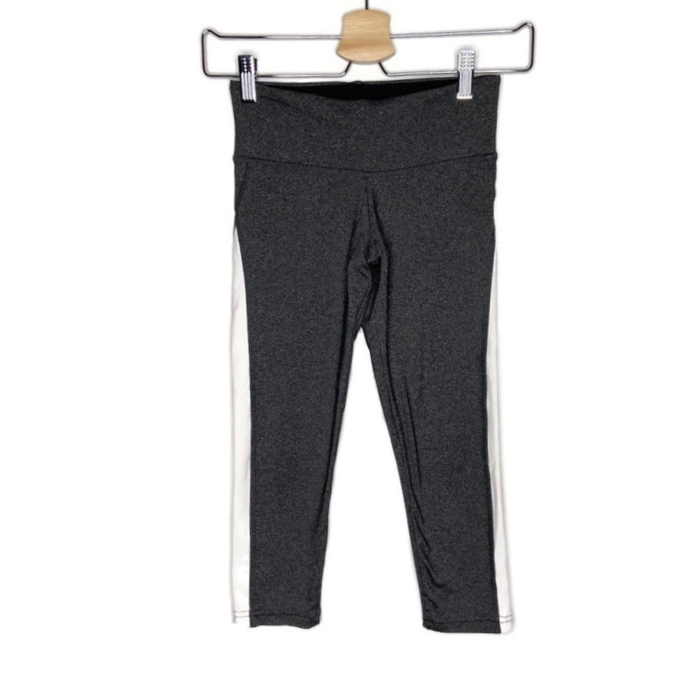 Flywheel Gray & White Capri Exercise Leggings